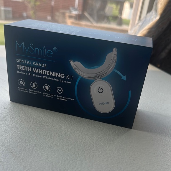 MySmile Teeth Whitening Kit - Picture 1 of 4